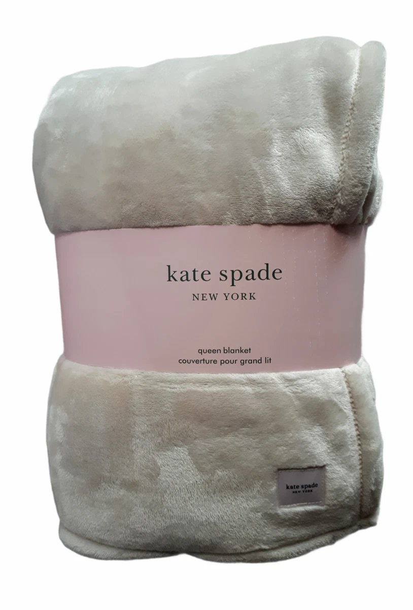 Kate Spade New York Fleece Coverlet Blanket Beige Queen 98