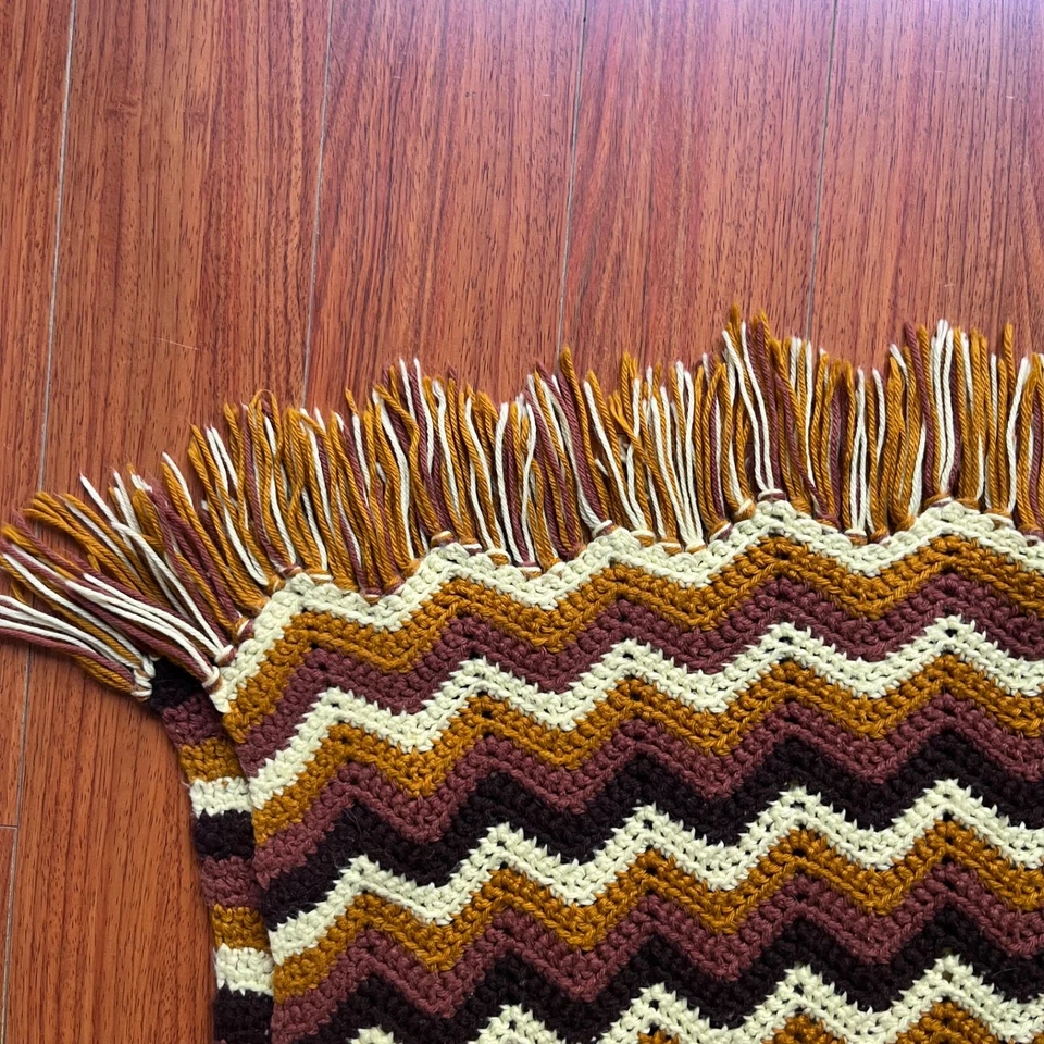 Manta afgana vintage años 70 tiro abuela-core Chevron ganchillo amarillo marrón MCM Foto 4 de 4