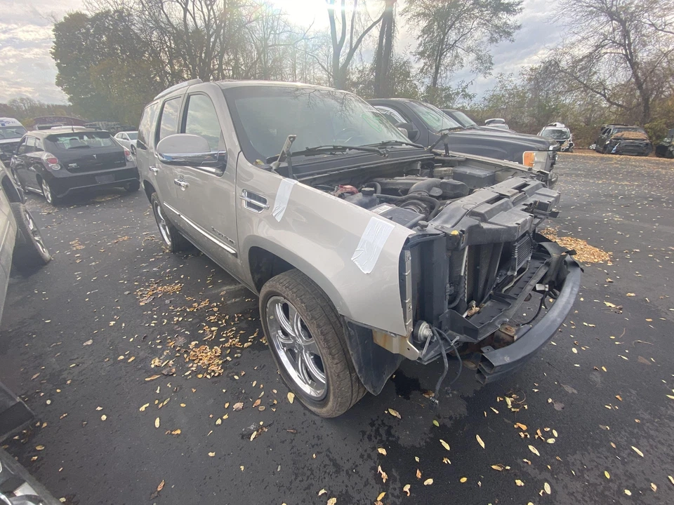 Rear Axle Assembly CADILLAC ESCALADE 07 08 09 10 11 12 13 14 Foto 3 de 4