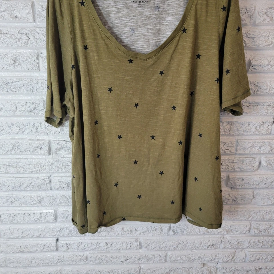 Lane Bryant Womens Top 26 28 Plus Tee Short Sleeve Cotton Blend Green Stars - Image 4 of 4