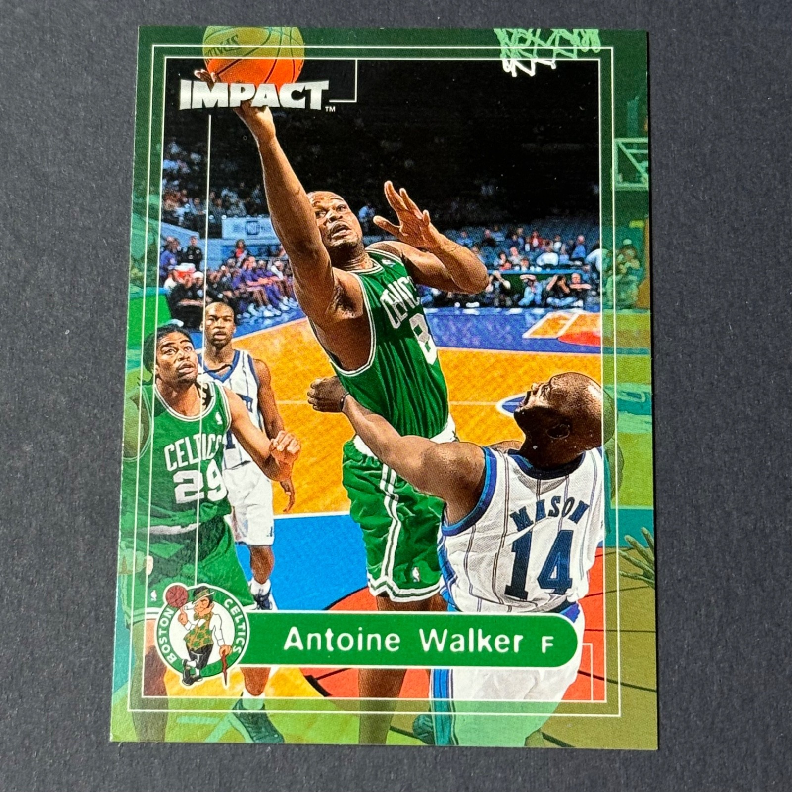Antoine Walker 1999-00 Fleer Impact Celtics #29  *9357*