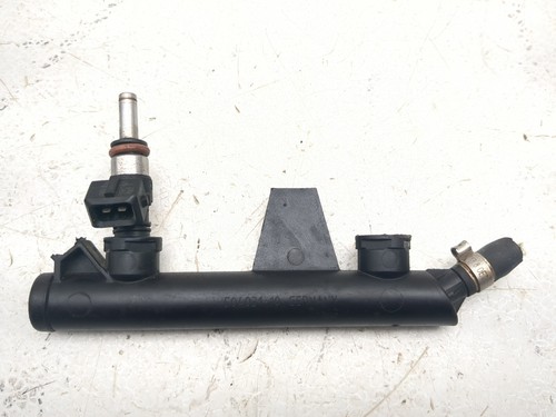 16-20 BMW C650 Sport Fuel Rail Injector Assembly 13547725329