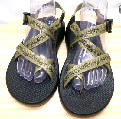 Chaco Z2 Classic Toe Loop Hiking Sandals Men's Olive Green Size 9 Outdoors