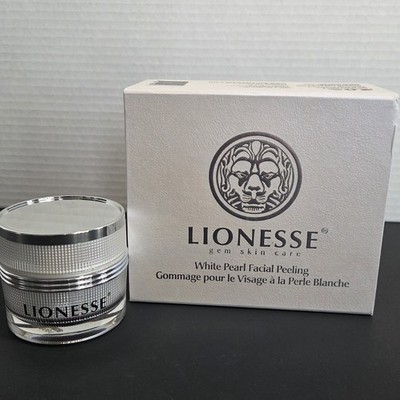 LIONESSE White Pearl Facial Peeling Contains Pearl Powder 50ml / 1.69ou open box