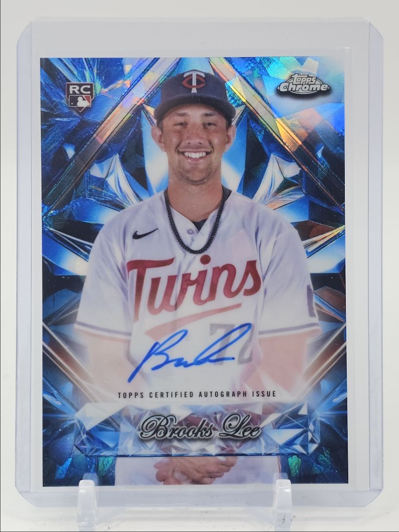 BROOKS LEE 2025 TOPPS CHROME ROOKIE SAPPHIRE SELECTIONS TWINS RC AUTO Q4920