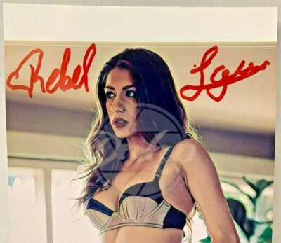 Rebel Lynn 4x6 (1 photo) look Of Longing AVN 2020 Autographed PP