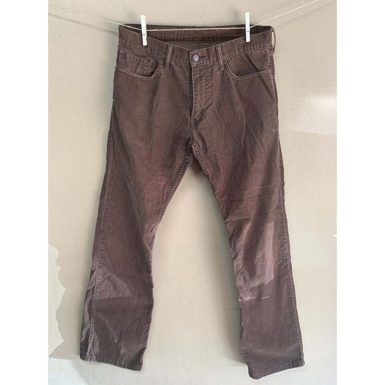Levi's 514 Men's brown corduroy straight leg pants si… Gem