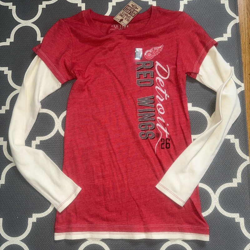 Women’s Detroit Red Wings Long Sleeved Shirt ~ Size Small