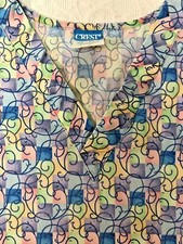 CREST M Multi Color Blue Scrub Top with V-Neck - Cotton Blend pre-owned 