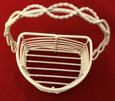 White 3.5X5.5 Metal Basket With Handle  Flat Back