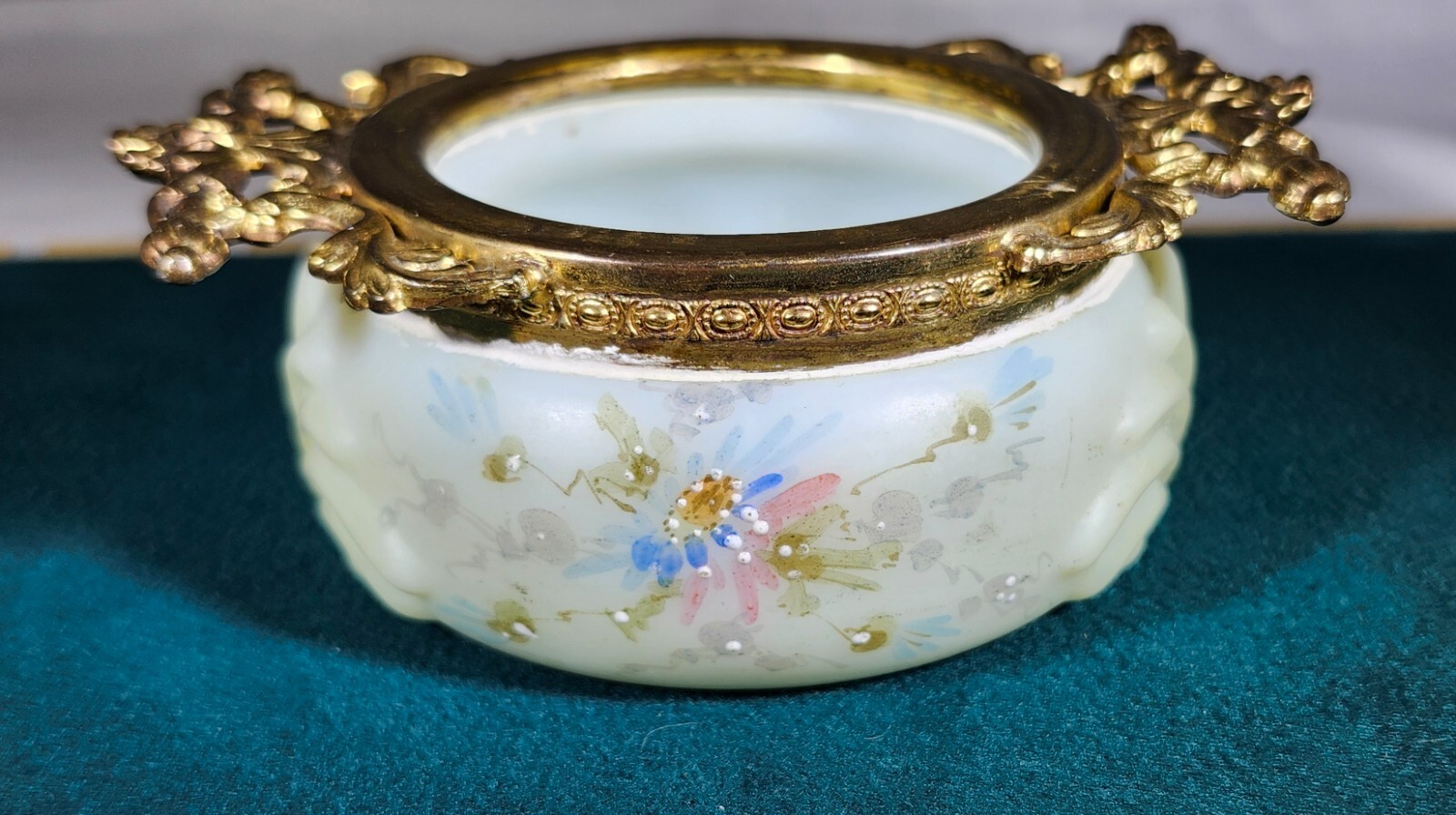 Antique C.F. Monroe Wave Crest floral ormolu handle rim dresser box jar trinket