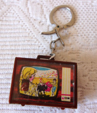 VINTAGE 💥 PIN-UP ! porte-clé télé visionneuse années 60