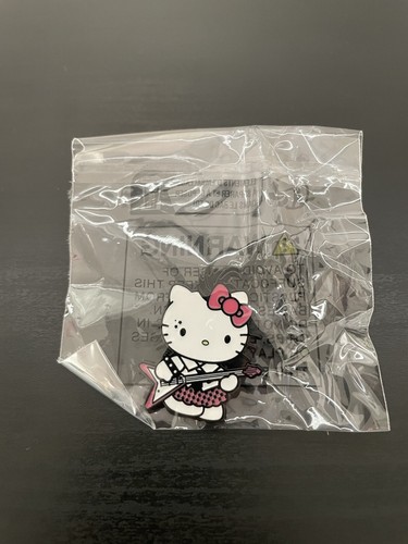 Hello Kitty Guitar Rock Pin NEW Cat Anime Japan Metal Enamel Pinback Brooch - Picture 3 of 3