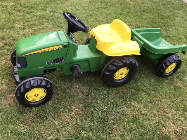 children's pedal tractor
