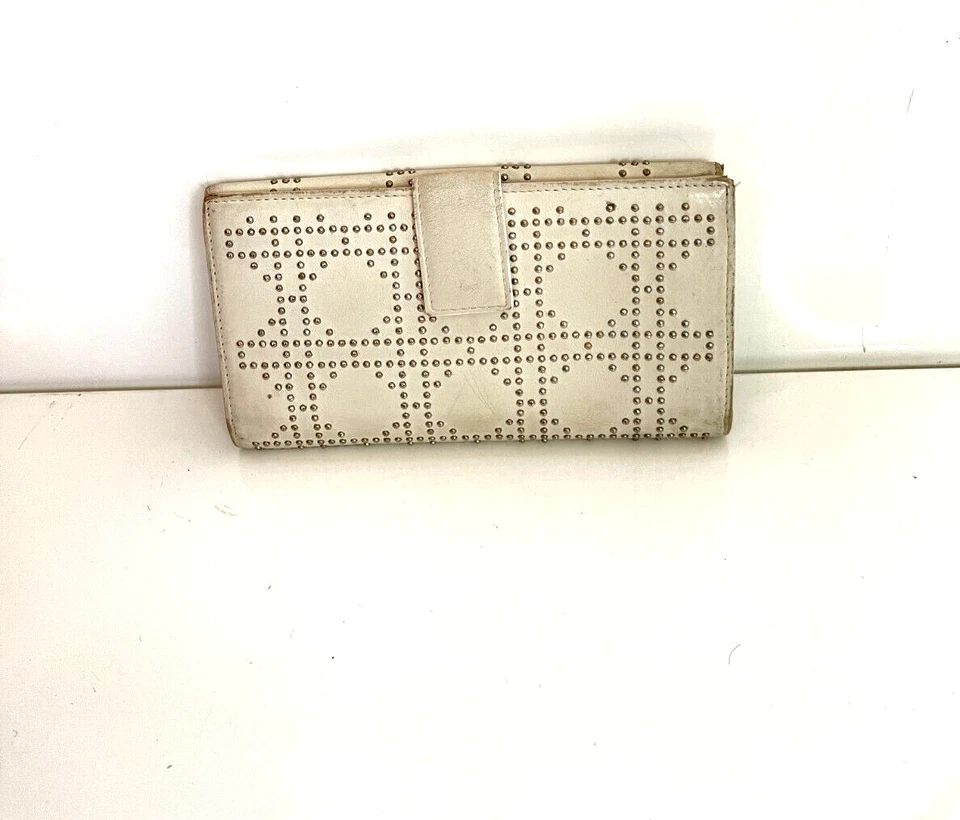 Auténtica cartera christian DIOR vintage mujer cuero blanco con tachuelas Foto 3 de 4