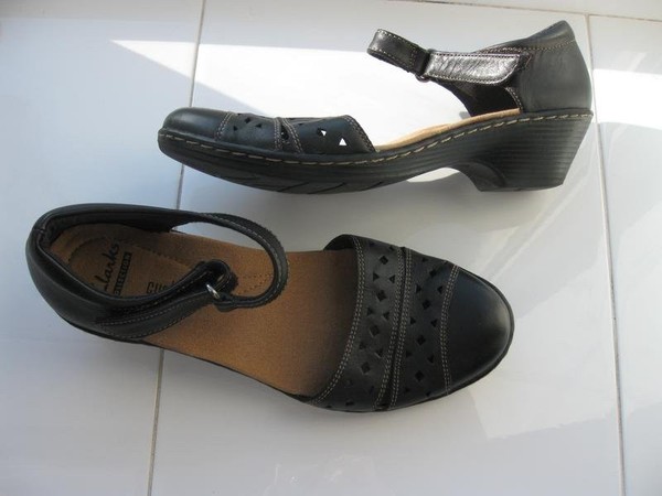 Women Clarks Heels Black Leather 36 #7ASC