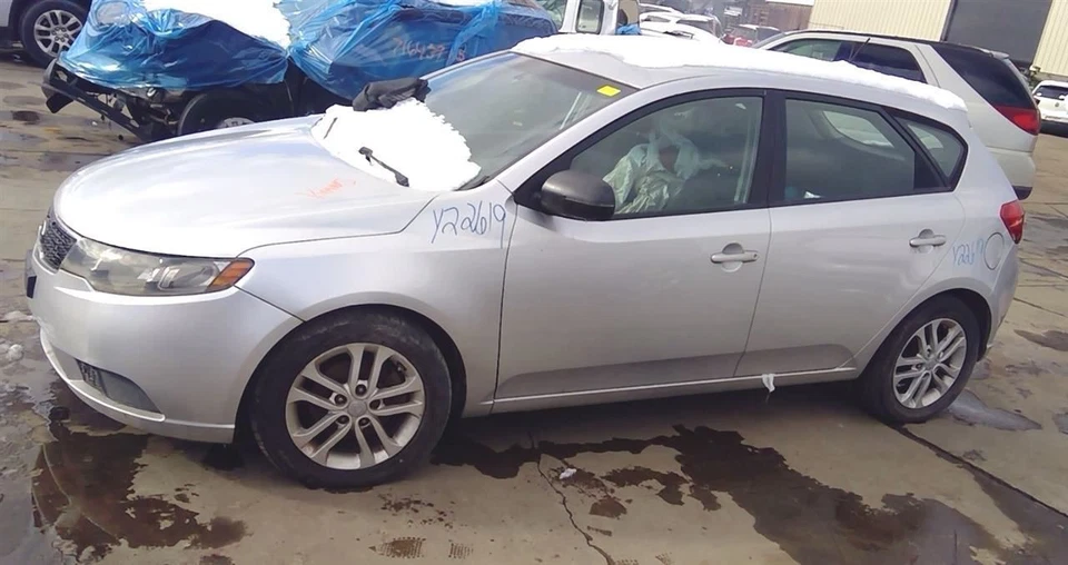 10 2011 12 13 Kia Forte Temperature Control w/ AC | Manual Controls Foto 4 de 4