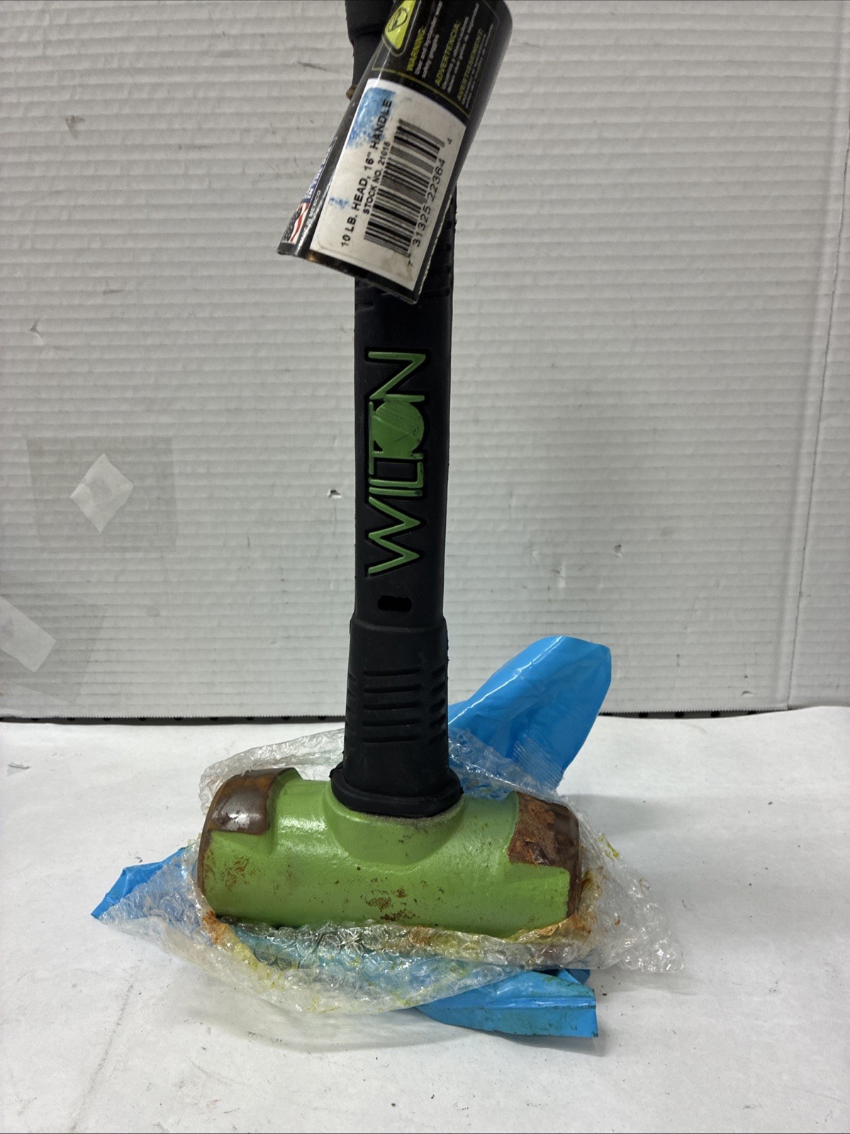 Wilton WL9-21016 BASH 10 lb Sledge Hammer 16in Handle Unbreakable