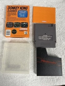 Donkey kong classics nes All Original Items W/Nintendo Game Protector Vintage