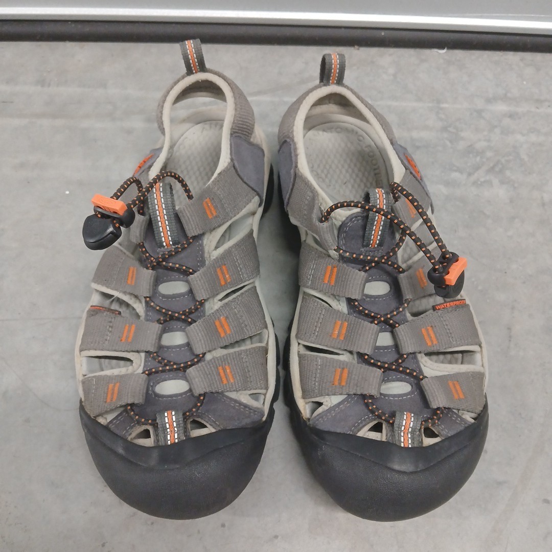 Scarpe sandali KEEN Newport H2 da uomo magnete 1016287 sport all'aperto escursionismo taglia 8