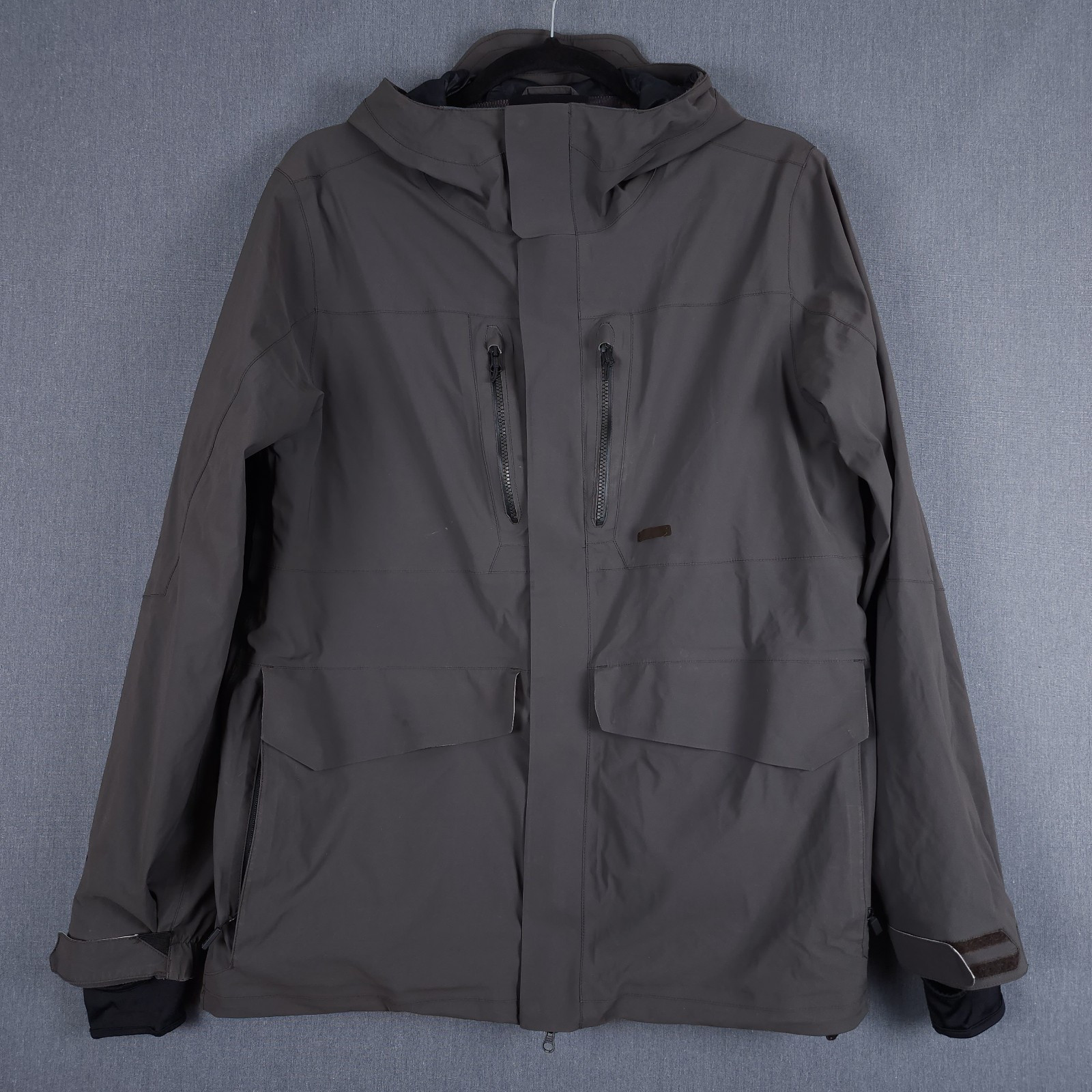 Volcom Stone Stretch Gore-Tex Jacket Mens XL Gray Snowboarding Skiing Drop Tail
