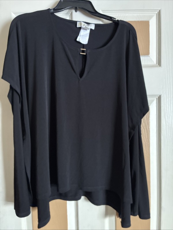 Michael Kors Size Large Black Flowy Blouse  With Keyhole
