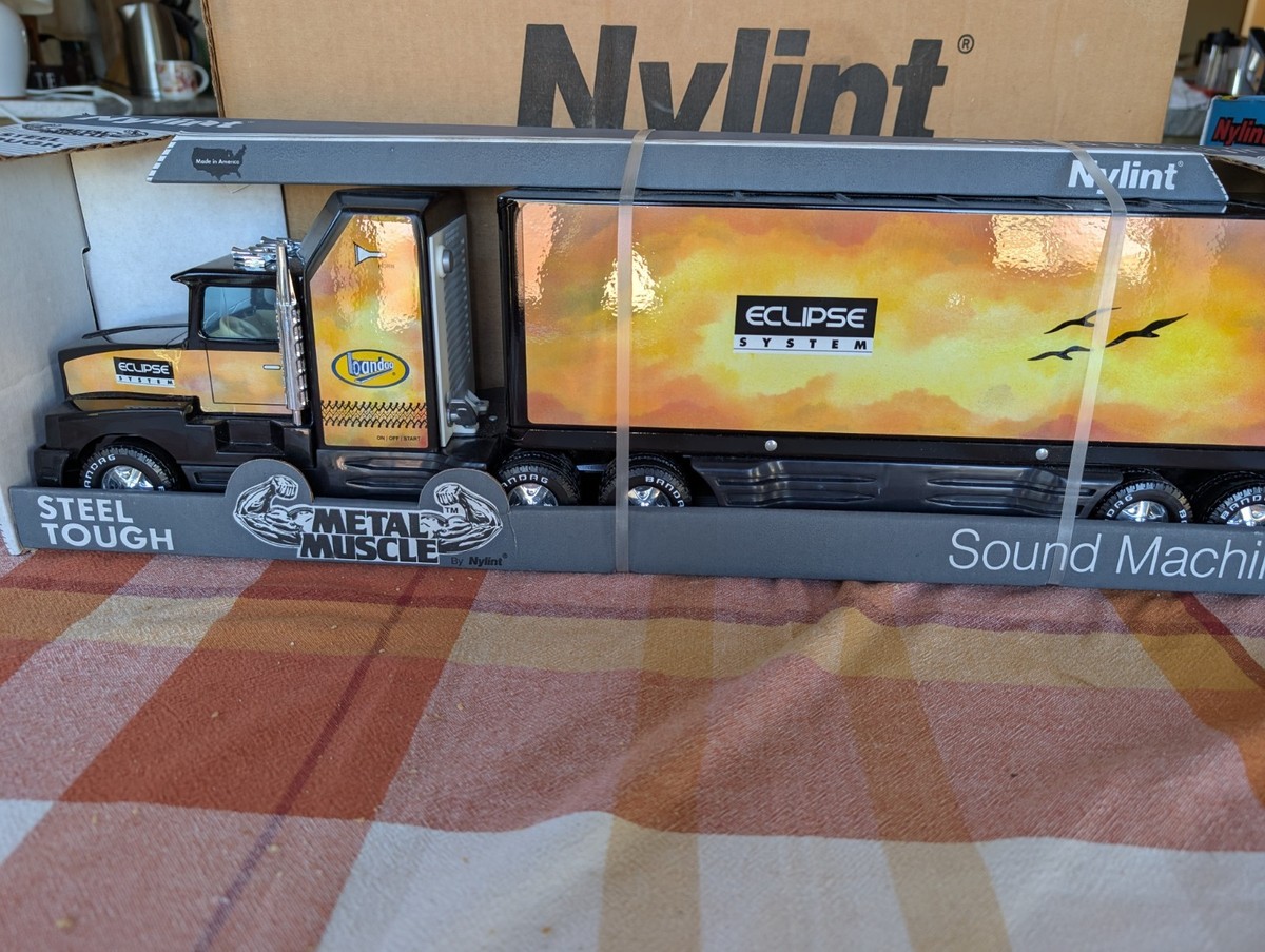 BNIB Nylint Bandag Sound Machine Eclipse System 18 Wheeler 370-Z