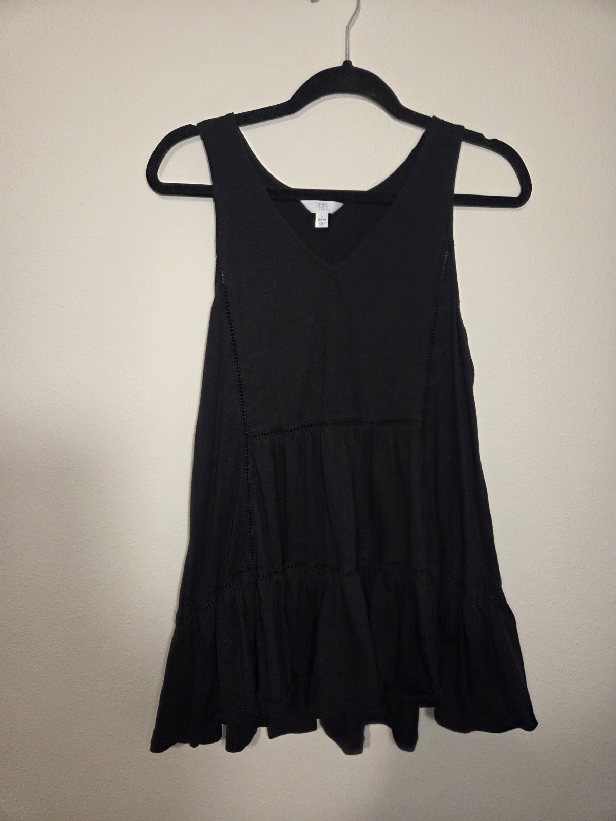 Time And Tru Black Ruffle Sleeveless V-Neck Tunic Tank Top Women's L (12-14)