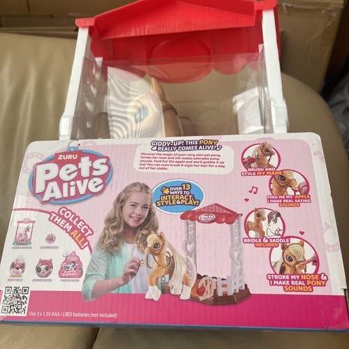 Pets Alive My Magical Pony & Stable - Brand New In Box Pretty Blue Eyes - Picture 2 of 3