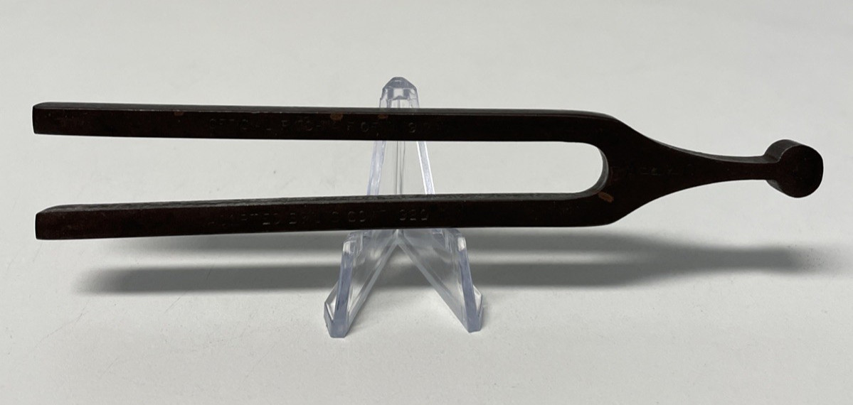 VINTAGE Tuning Fork A-440 Pitch A.F.of M.1917 Gov Adopted 1920 DEAGAN CHICAGO 5"