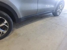 Passenger Side SPORTAGE  2021 Rocker Panel Moulding 561222