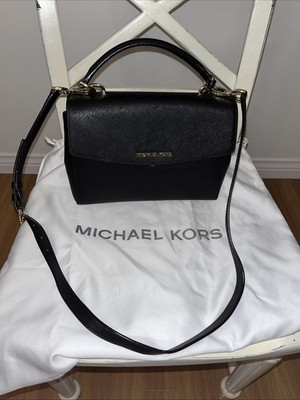 Michael Kors Women's Leather Black and Gold Shoulder Bag