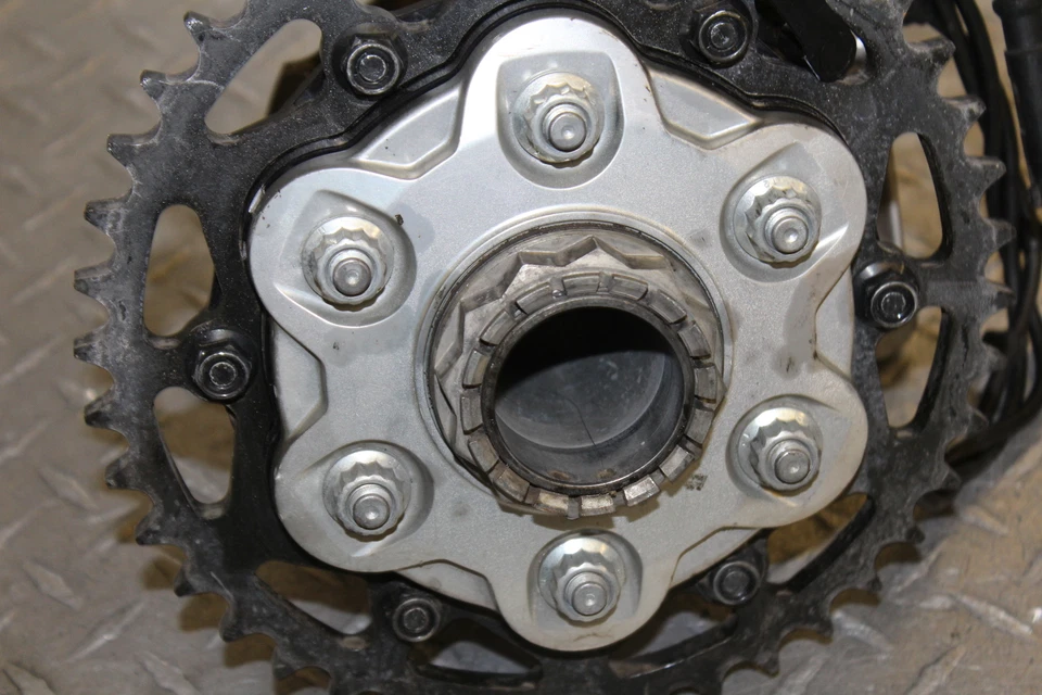 Ducati Multistrada 1200 S Sport ABS 2010 diferencial de transmisión final Foto 4 de 4