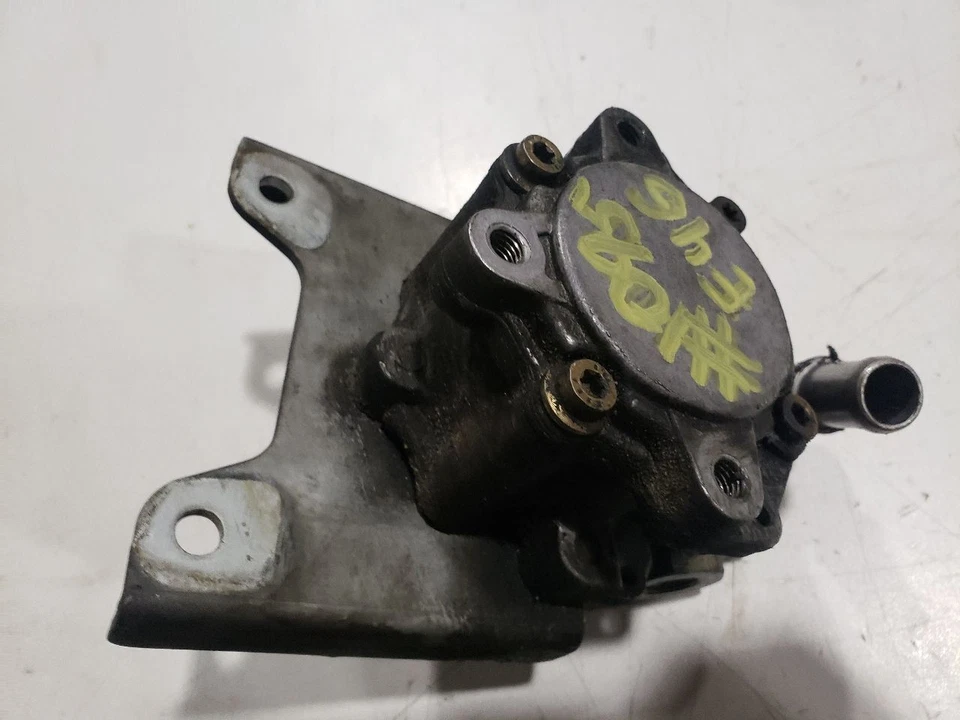 Bomba de dirección asistida - BMW 325Ci E46 M54B25 2002 - 01-02 OEM 6756582 Foto 4 de 4