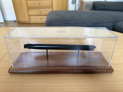 Rarität:  U-Boot U212A Torpedo - DM2A4 Seehecht - Vitrine Werftm. - Modell 1:25