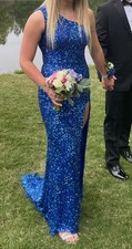 Ashley Lauren prom dress size 4