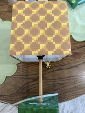 Minecraft Honeycomb Bee Lamp Yellow Green Paladone Table Light (USED)