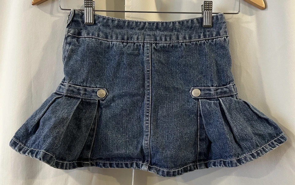 Falda vaquera bordada Barbie para niñas - Usada en excelente estado - Talla 7 Foto 3 de 4