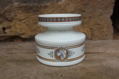 Vase mit griechischen Büsten Fine China Lichte Porzellan DDR