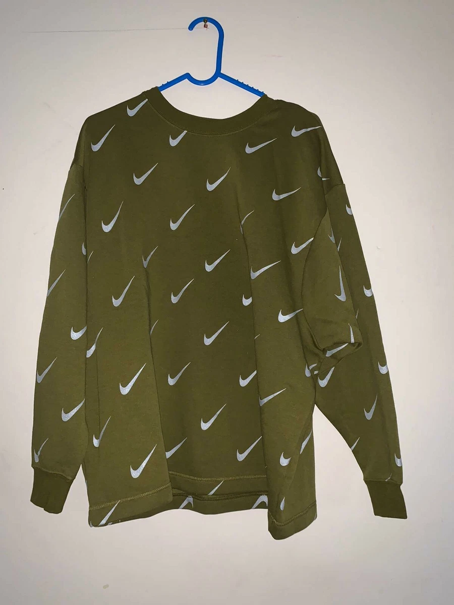 Nike rally hotsell crew neck sweatshirt