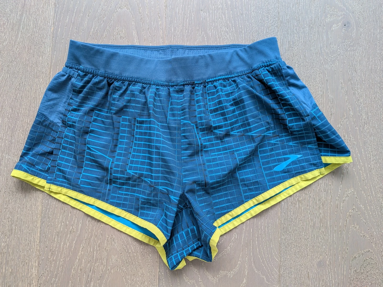 Brooks Men’s Sherpa 3" Split Running Shorts Blue Matrix Alpine Print Sz XS Lined