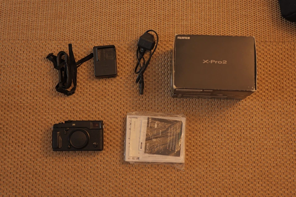 Fujifilm X-Pro2  Mirrorless Digital Camera 24.3MP - Black, photo 2 of 5