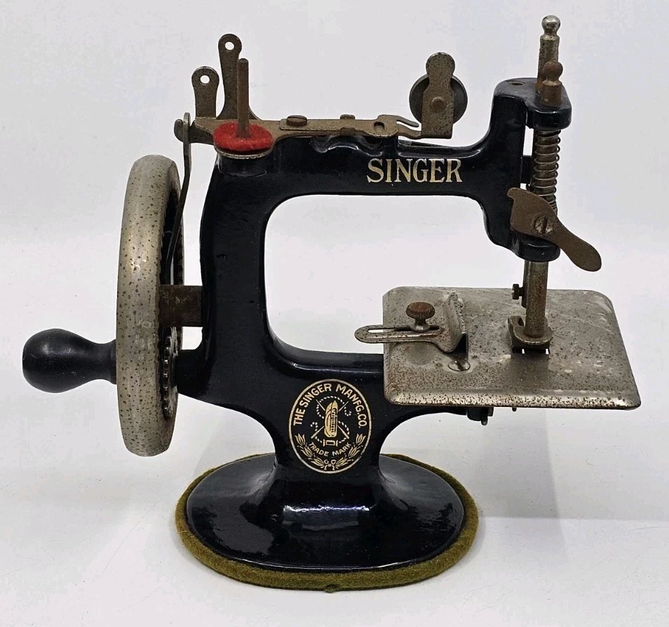 Mxzzand 1/12 machine à coudre Machine à Coudre Miniature Vintage