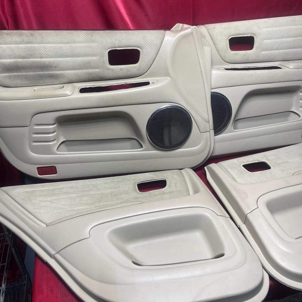 ☑️ Juego de tarjetas de paneles de puerta interiores de gamuza limpia bronceada Lexus IS300 2001-2005 FABRICANTE DE EQUIPOS ORIGINALES Foto 2 de 4