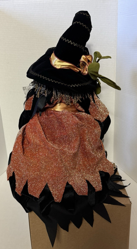 BAMBOLA STREGA BE-WITCHED - DEPT 56 - HALLOWEEN da 20 a 34" - Foto 6 di 17