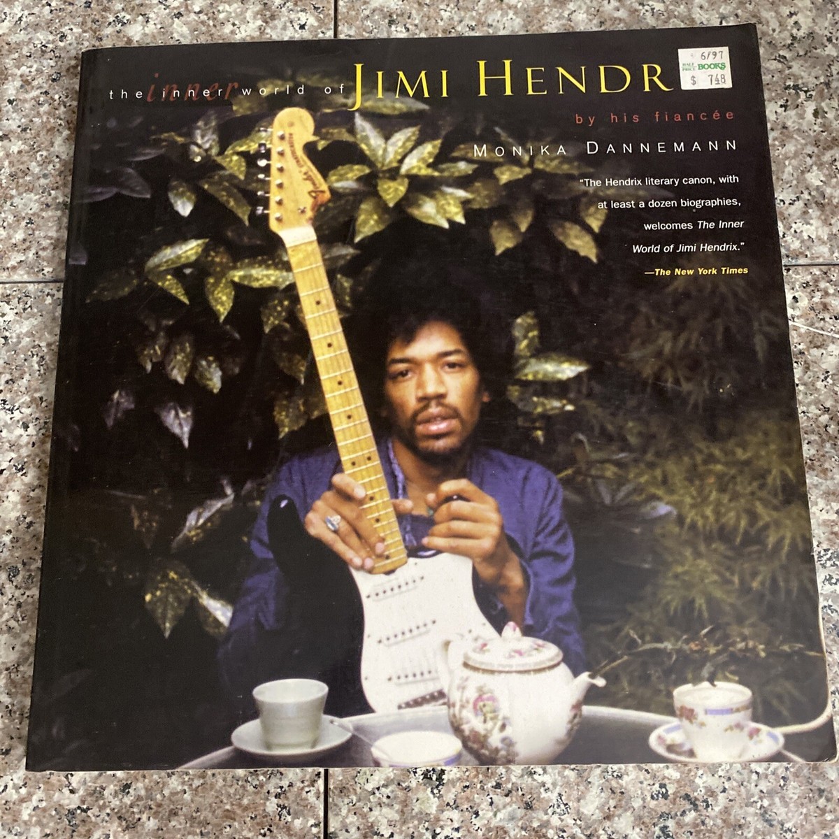THE INNER WORLD OF JIMI HENDRIX By Monika Dannemann