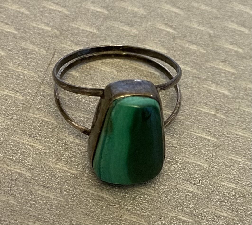Native American Silver Malachite Split Shank Ring… - image 6