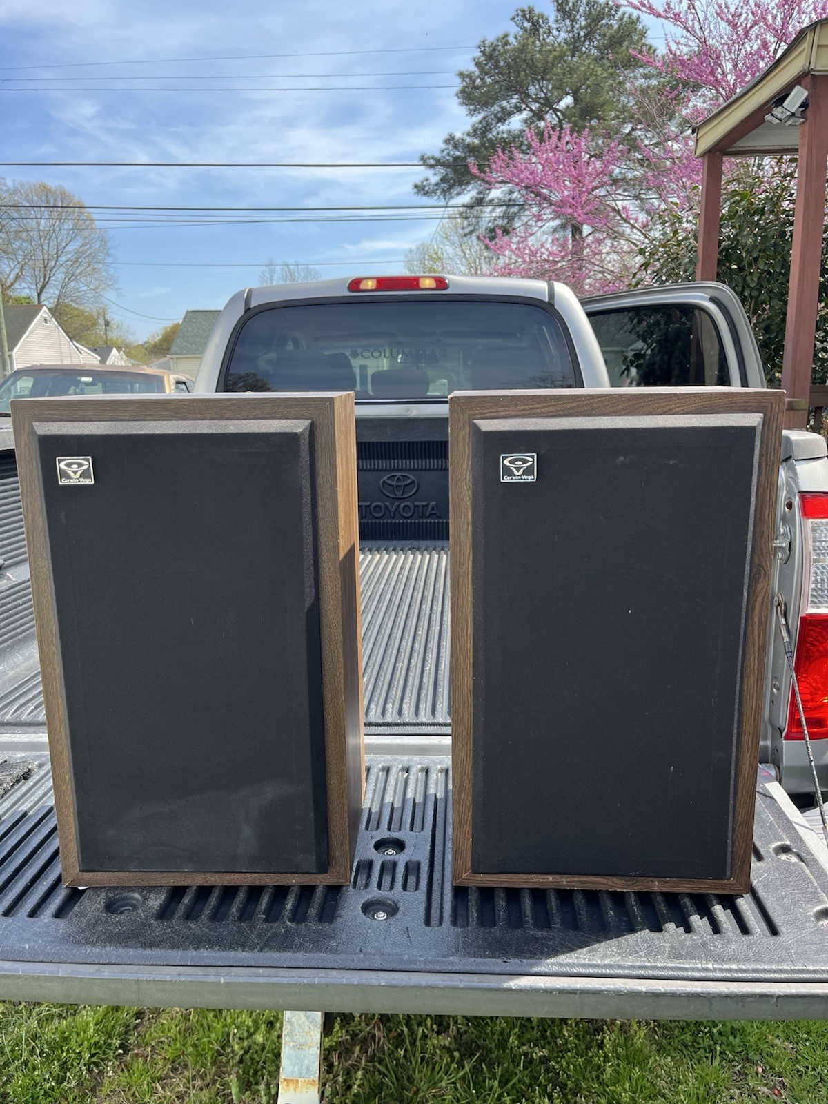 Vintage Cerwin Vega D-2 Digital Floor Speakers 24"X14"x11" USA Needs Refoam