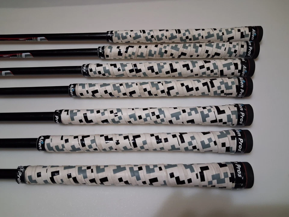 Mens Majek MX4 Hybrid Iron Golf Clubs 4-PW Regular Flex Graphite -Used - Image 3 of 4