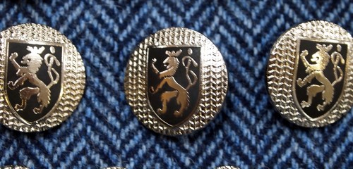 Silver Blazer Buttons Set Rampant Lion with Herringbone Background - Picture 2 of 2